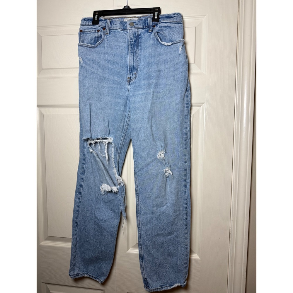 Abercrombie & Fitch Women's 90's Straight Ultra‎ High Denim Distressed Jeans